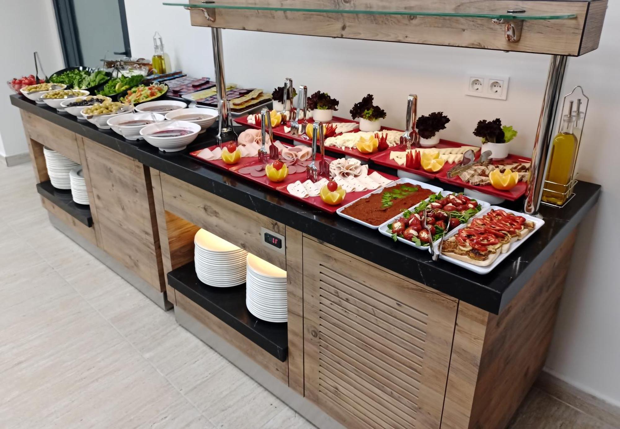 C Suites Antalia Airport Bagian luar foto